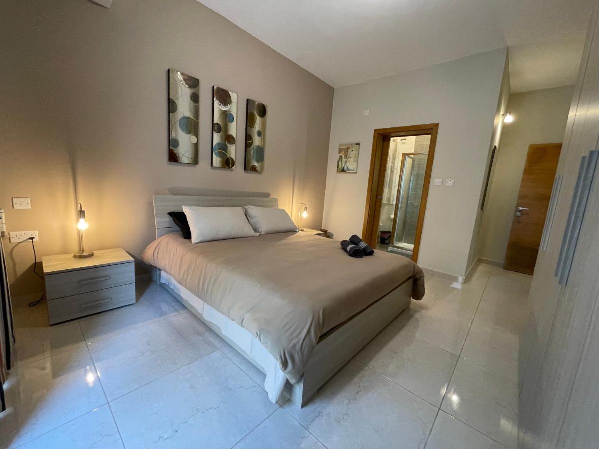 Verdi Apartment - Spacious Modern Apartment, Close To Valletta Santa Vennera Bagian luar foto