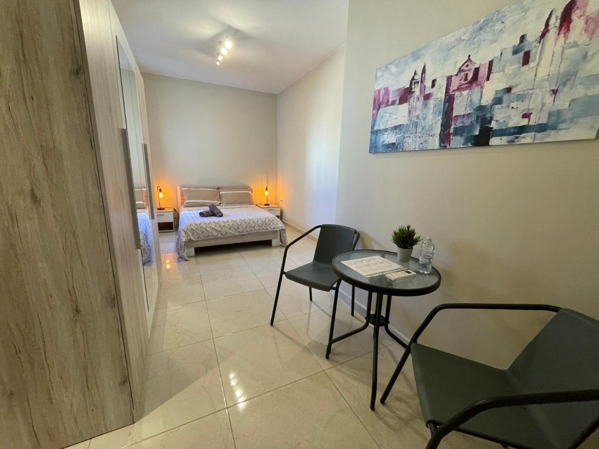 Verdi Apartment - Spacious Modern Apartment, Close To Valletta Santa Vennera Bagian luar foto