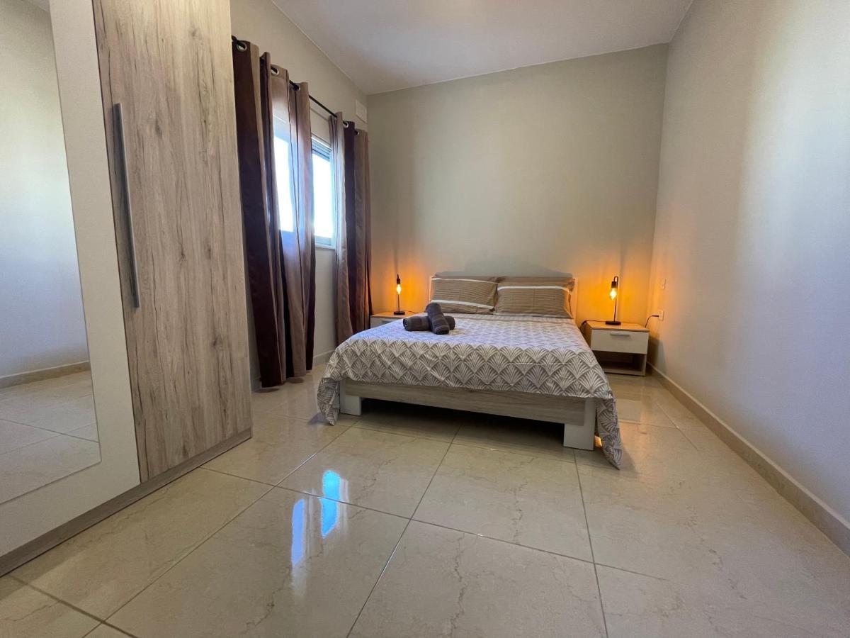 Verdi Apartment - Spacious Modern Apartment, Close To Valletta Santa Vennera Bagian luar foto