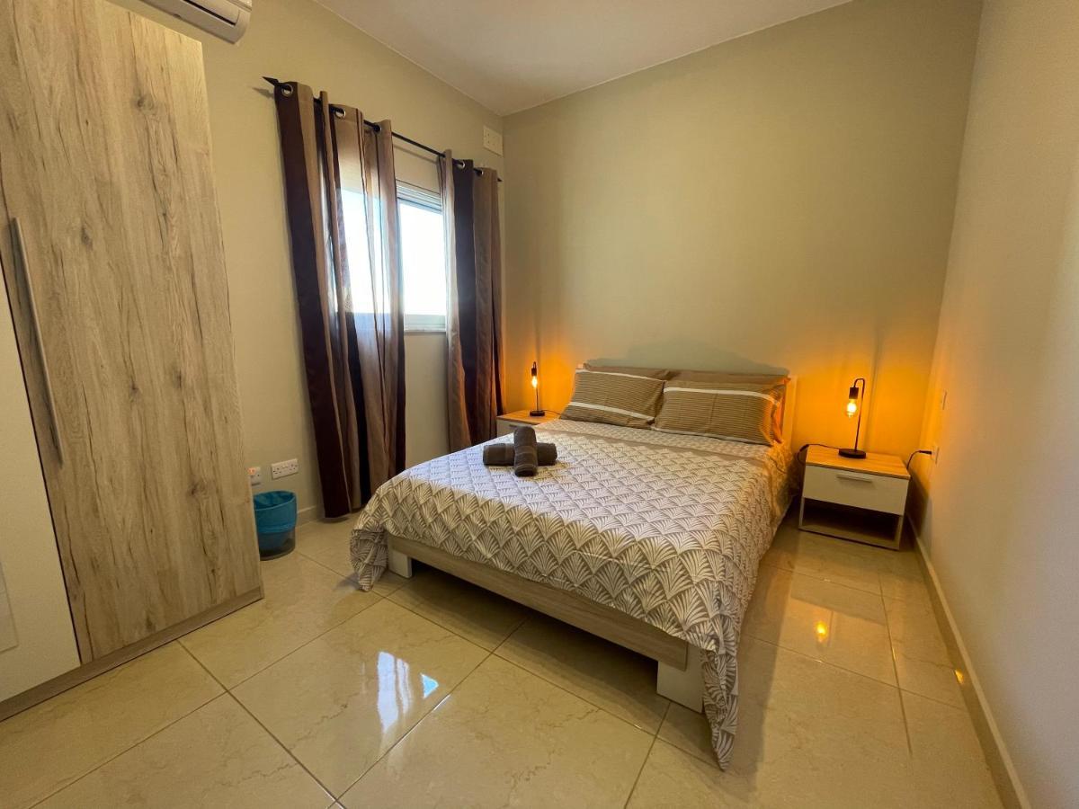 Verdi Apartment - Spacious Modern Apartment, Close To Valletta Santa Vennera Bagian luar foto